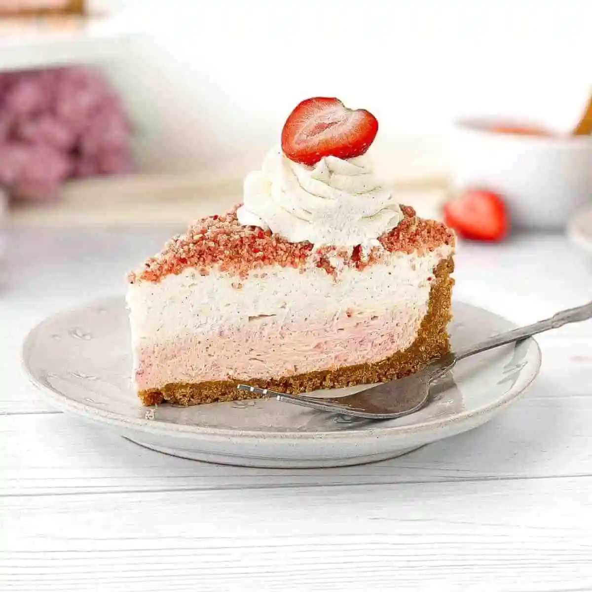 Strawberry Crunch Cheesecake